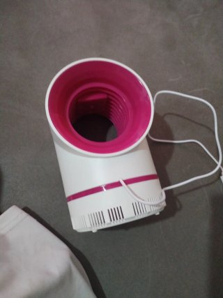 Lámpara mata mosquitos física