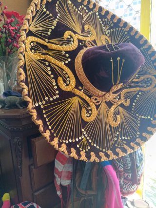 Sombrero Mexicano Bordado Dorado