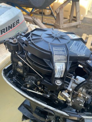 Embarcación pesca recreo 4,8m mas motor