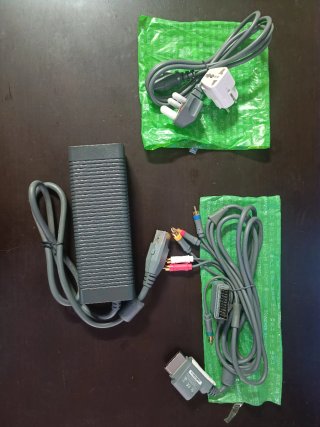 Fuente Alimentación Xbox 360 + Cables