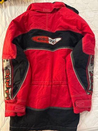 Anorak Nordica Rojo y Negro