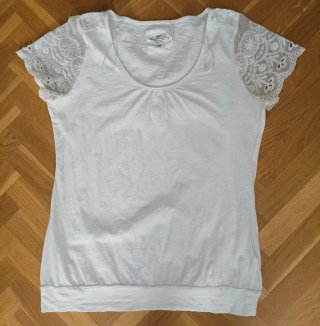 Regalo Bolsita con ropa de mujer talla L/XL
