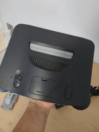 Nintendo 64 gris