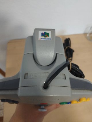 Nintendo 64 gris