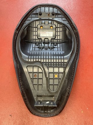 Sillín Suzuki Burgman 125 ABS 2014