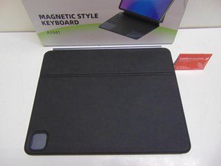 TECLADO MAGNÉTICO EN CAJA PERFECTO ESTADO (182383)
