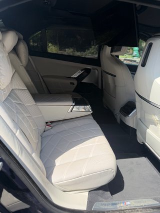 BMW i7 2023