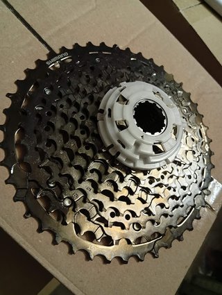 Shimano Cues CS-LG400-11 Cassetta 11-45T