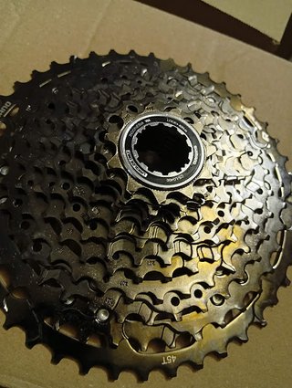 Shimano Cues CS-LG400-11 Cassetta 11-45T