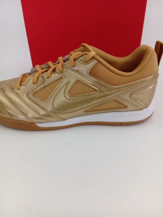 Scarpe Nike Tg 40 Gato lv8 color Oro Nuove Origina