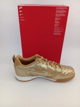 Scarpe Nike Tg 40 Gato lv8 color Oro Nuove Origina