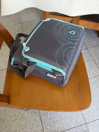 Trona Portatil Munchkin Azul y gris