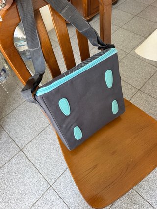 Trona Portatil Munchkin Azul y gris