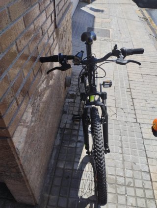 Bicicleta Rockrider ST500 + CASCO Btwin
