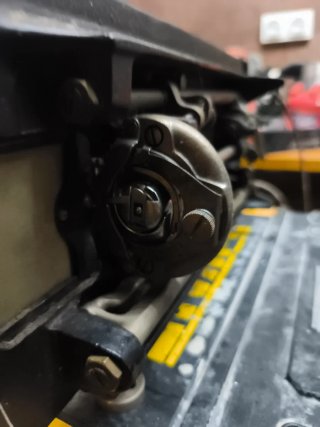 Máquina de coser Singer antigua