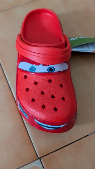 Crocs Rayo McQueen Nuevas, varias tallas.