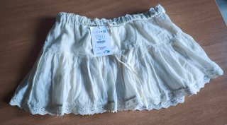Falda mini Pull and Bear blanca
