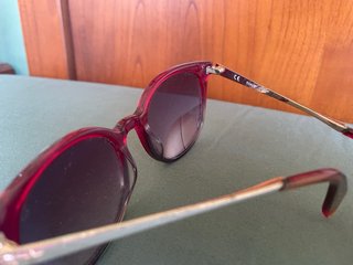 Gafas de sol Tous rosas y doradas