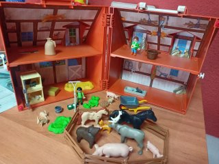 Granja Playmobil con animales y figura