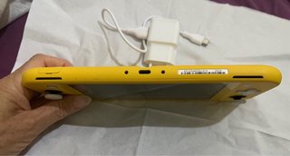 Nintendo Switch Lite Amarilla