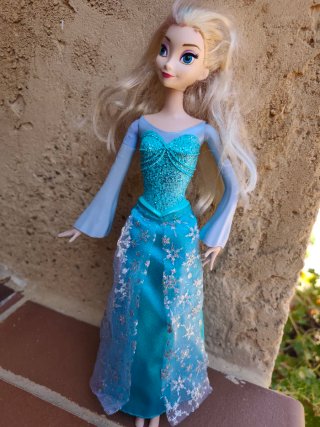 Muñeca Elsa Frozen Vestido Azul