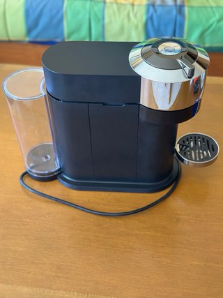 Cafetera Nespresso Vertuo Next Deluxe Negra