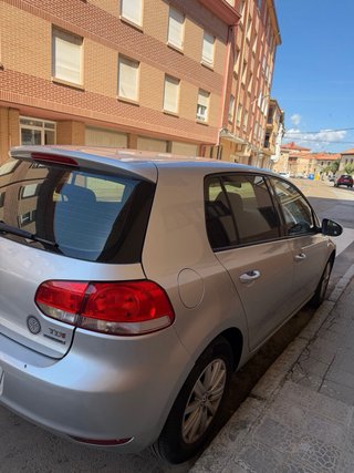 Volkswagen Golf VI 2012