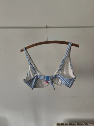 Top bikini rayas azul y blanco