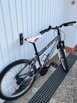 Bicicleta QUER AL 650 24
