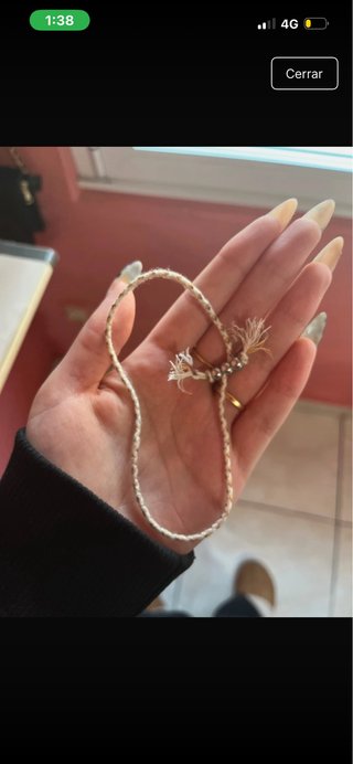 Pulsera beige y plateada