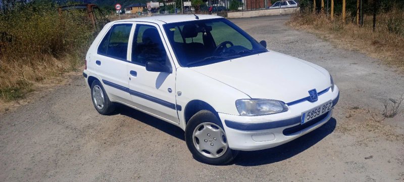 Peugeot 106 2001 - foto 1