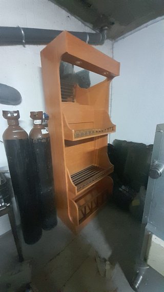 Expositor madera - espejo, latón, focos - FUNCIONA