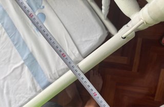 Cuna de madera para bebés