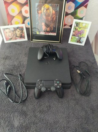 Pack premium PS4  2 Mandos Juegos instalados