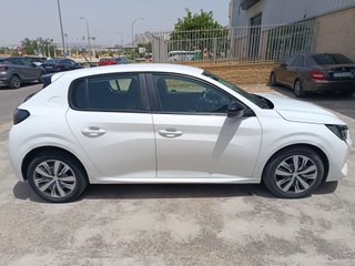 Peugeot 208 2023 DESDE 170€
