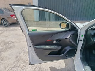 Peugeot 208 2023 DESDE 170€