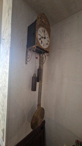 Reloj de Pared Antiguo Dorado