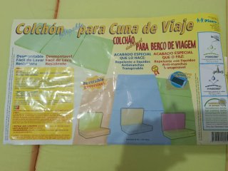 Colchón para cuna de viaje desmontable