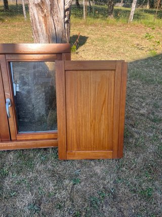 Ventana madera iroco con contras