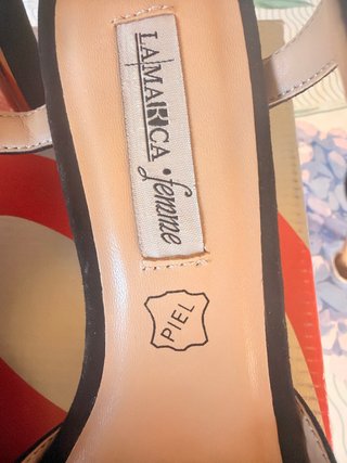 Sandalias Lamarcamoda mujer negras y plateadas