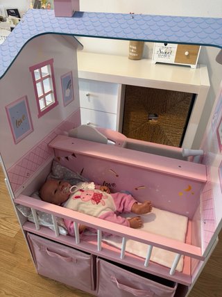 Cuna casa de madera muñecos reborn