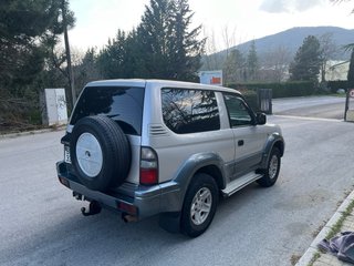 Toyota Land Cruiser 90 2000