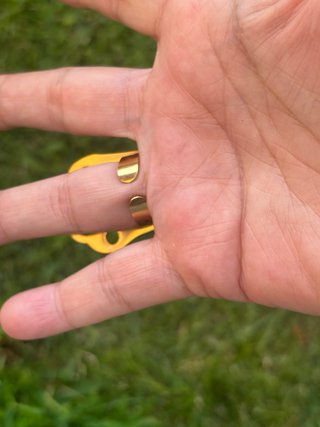 Anillo grande huella dorada