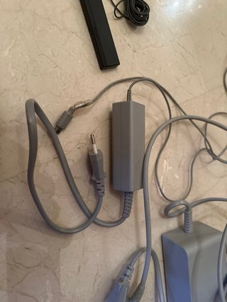 Nintendo Wii U + 3 Juegos + Cables