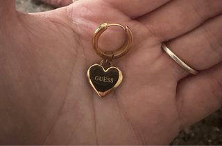Pendientes Guess Corazón Dorados
