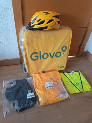 Set Glovo: Bolso, Casco y Ropa