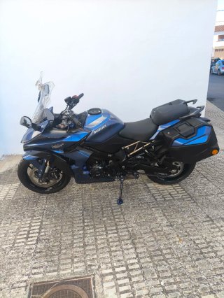 Suzuki GSX S 1000GT Negra/Azul