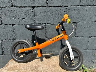 Bicicleta de equilibrio B'TWIN naranja