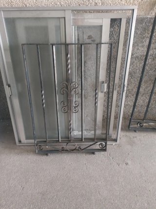 Reja de hierro forjado macizo 0.90x0.97