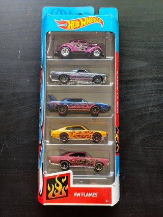 Hot Wheels HW Flames 5 Car Pack